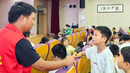 愛(ài)心暑托班助力“小候鳥(niǎo)”成長(zhǎng)