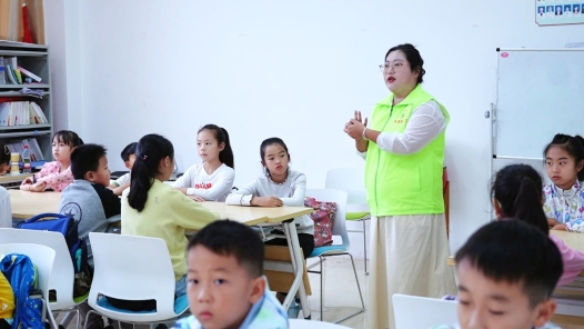 云南龍陵：社工搭臺(tái)志愿者“唱戲” 激活志愿服務(wù)新活力