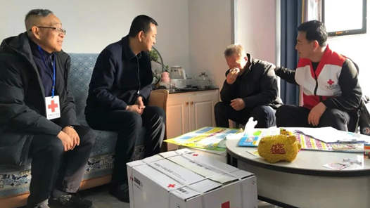 寧夏紅十字會(huì)精準(zhǔn)救助困難家庭和特殊群體