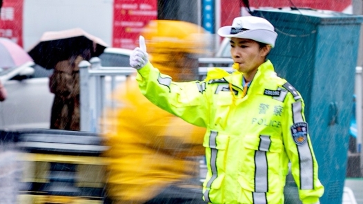 青島市公安局交管支隊(duì)市北區(qū)大隊(duì)民警李圣——守護(hù)出行安全的一抹“警”色