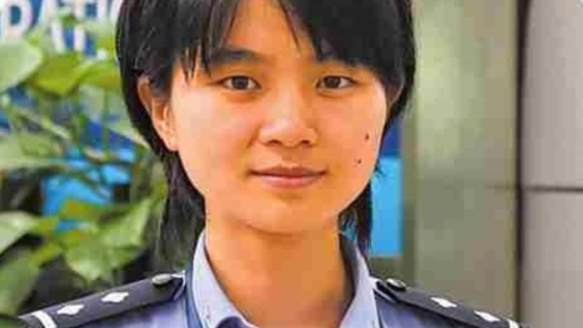 廣州白云出入境邊防檢查站民警李瑞娜：用“火眼金睛”守好國(guó)門(mén)